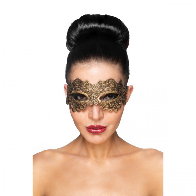 Карнавальная маска из золотистого кружева