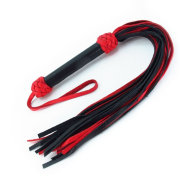 Многохвостовая плетка для БДСМ