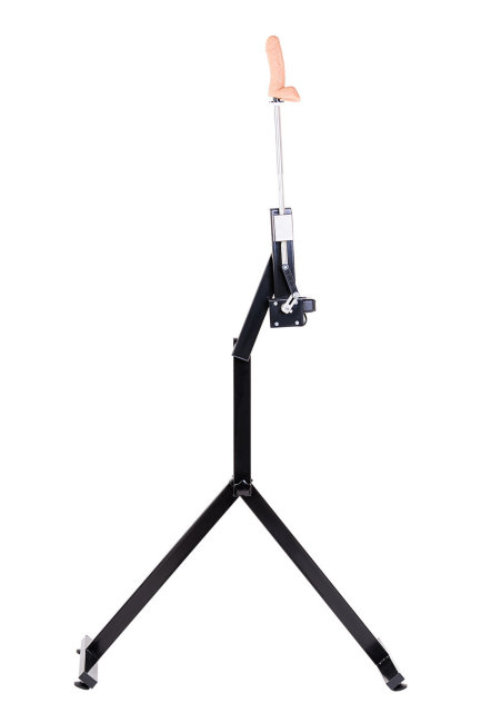 Секс-машина с двумя насадками на металлическом каркасе