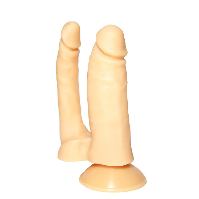 Реалистичный фаллоимитатор для двойного проникновения