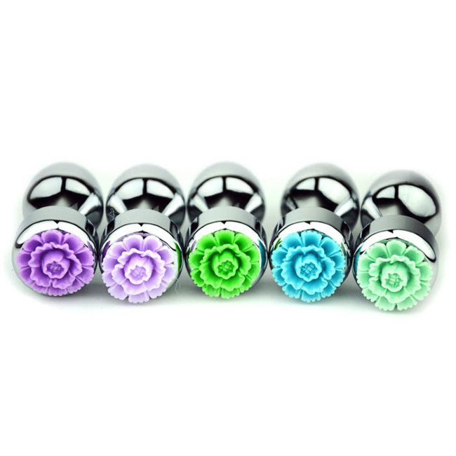 Маленькая анальная втулка с украшением в виде цветка Маленькая анальная втулка с украшением в виде цветка