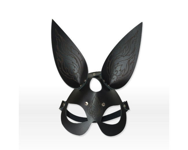 Эффектная кожаная маска Зайки с экстравагантным узором