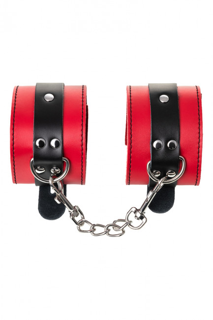 Оковы на ноги из красно-черной кожи