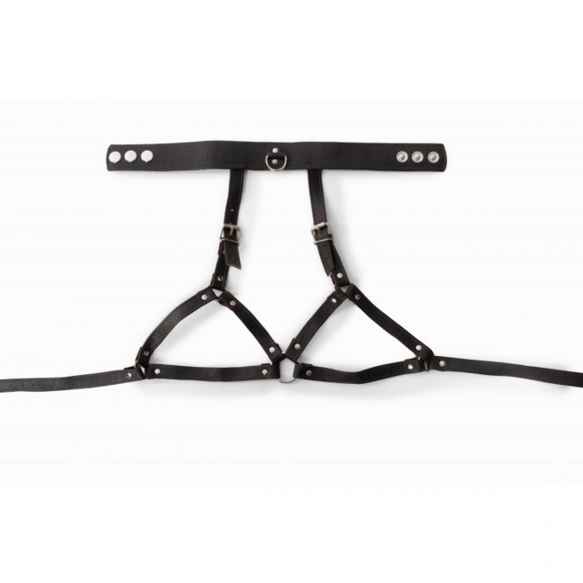 Женская сбруя на грудь