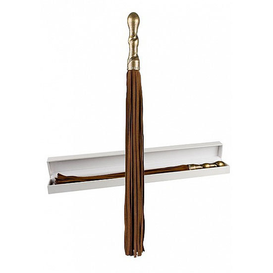 Кожаная плетка с позолоченной ручкой