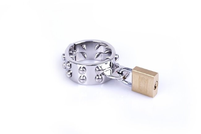 Кольцо с шипами на пенис Кольцо с шипами на пенис