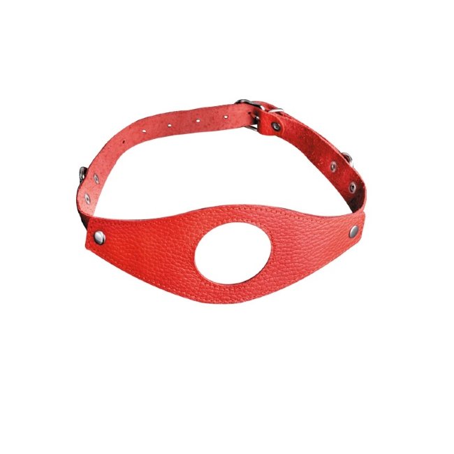 Кожаный кляп с отверстием для фаллоса