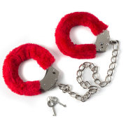 Меховые оковы для ног