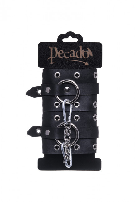 Наручники кожаные с люверсами