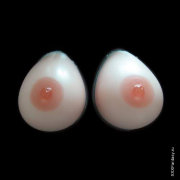 Протез груди на клее