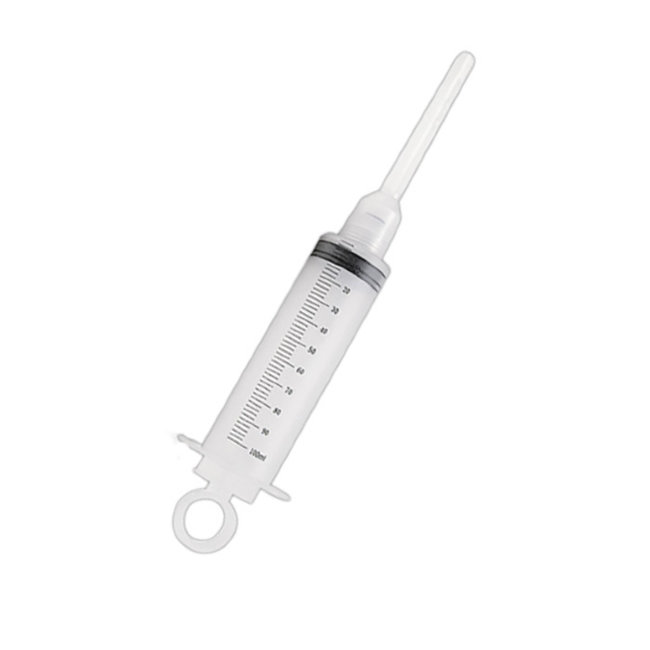 Шприц для спринцевания с двумя съемными насадками