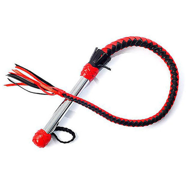 Мощная плетка с кожаной хлопушкой