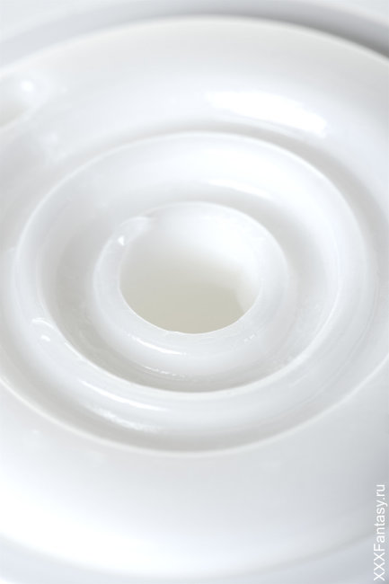 Нереалистичный японский мастурбатор в колбе Нереалистичный японский мастурбатор в колбе