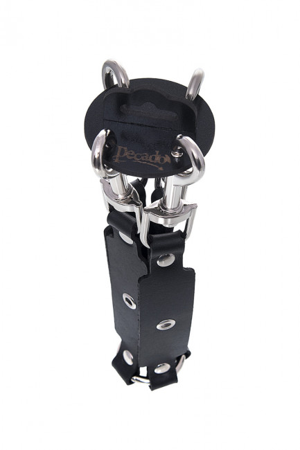 Крестик с карабинами для фиксации рук и ног