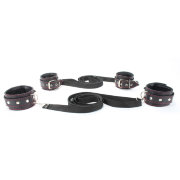 Набор на кровать с шипами Набор на кровать с шипами