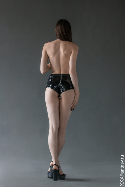 Женские трусики с анальным страпоном