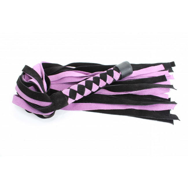 Нежная плеть из замши