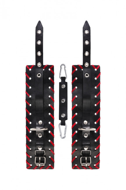 Оковы с красной окантовкой