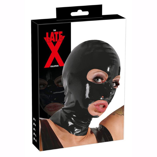 Маска на лицо с отверстиями для рта и глаз