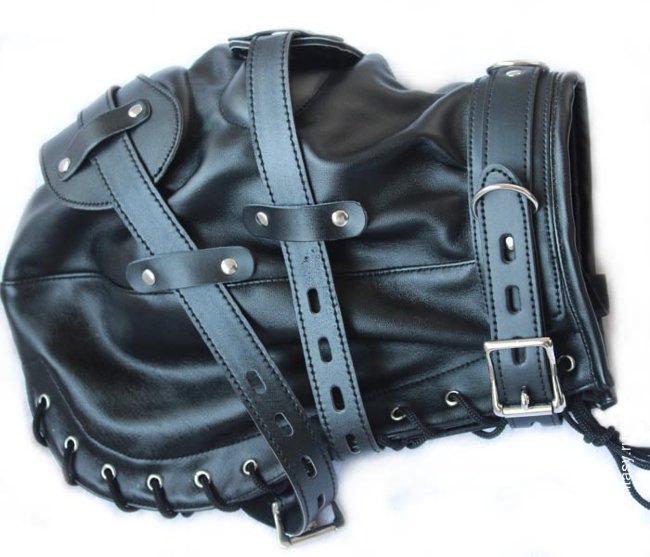 БДСМ шлем с ошейником БДСМ шлем с ошейником