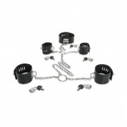 БДСМ фиксация с ошейником и оковами на цепи БДСМ фиксация с ошейником и оковами на цепи