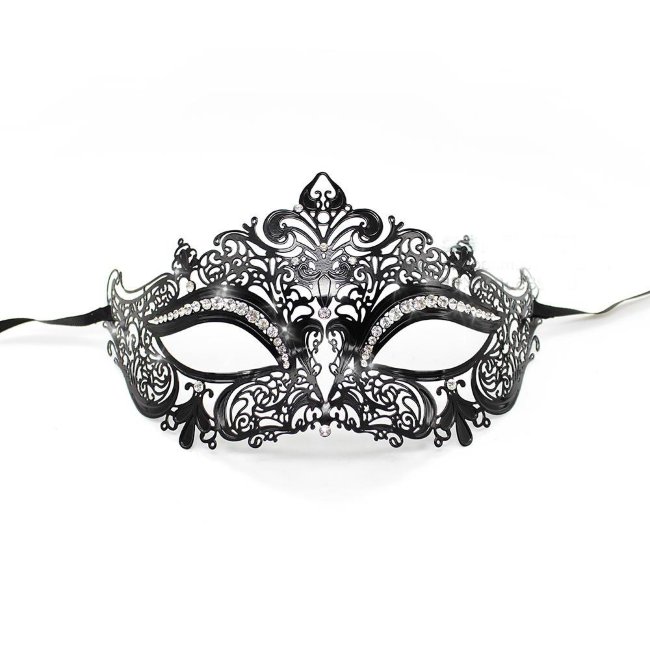 Кружевная маска на лицо Кружевная маска на лицо