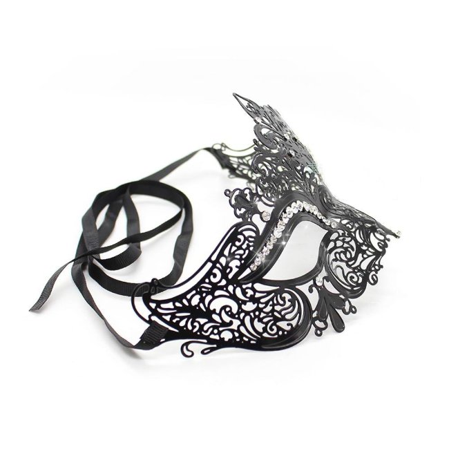 Кружевная маска на лицо Кружевная маска на лицо