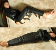 Бондаж на тело с ремнями