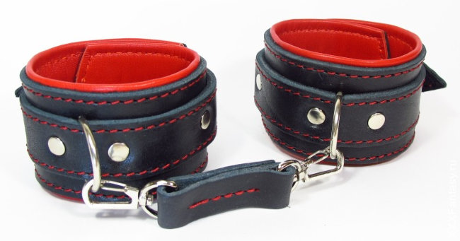 Наручники с цветной подкладкой Наручники с цветной подкладкой