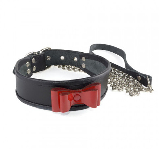 Кожаный ошейник с поводком Кожаный ошейник с поводком