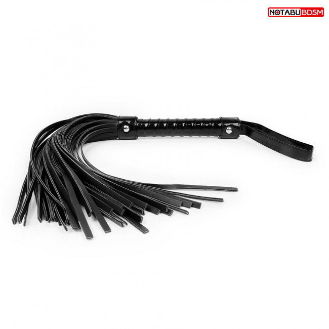 Многохвостая плеть с лакированной рукоятью